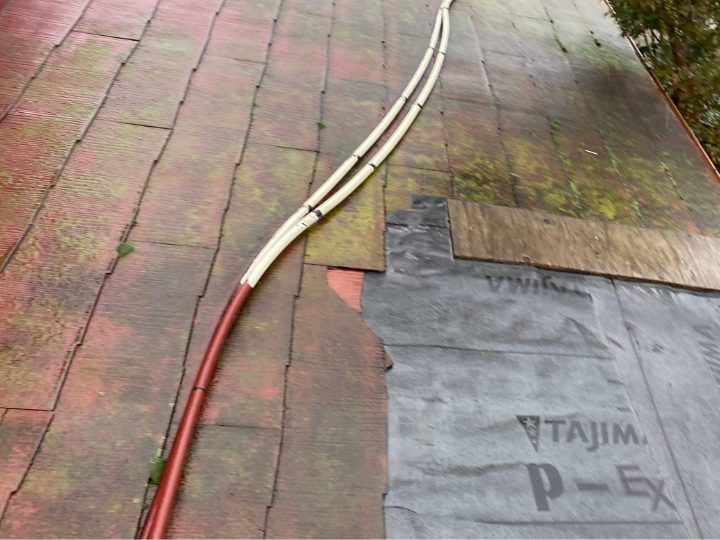 お客様ご自身で補修された屋根