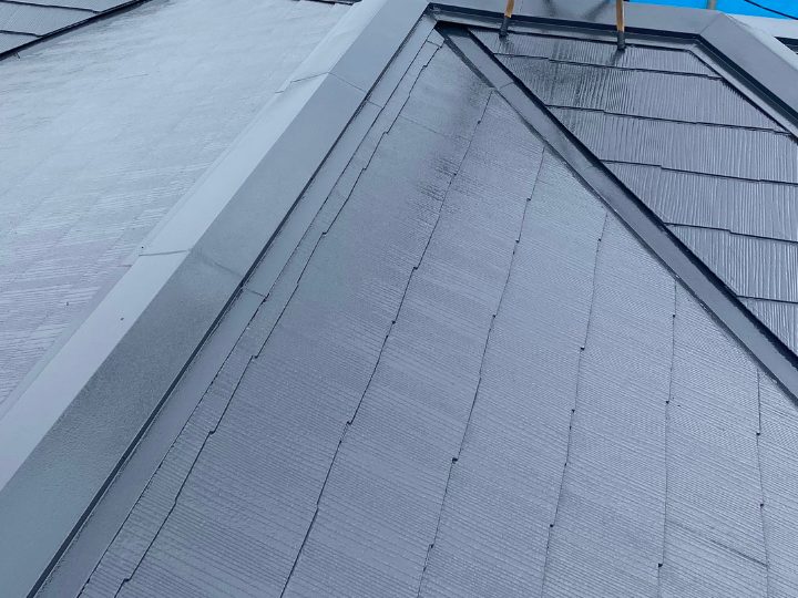 スレート瓦の塗装完了