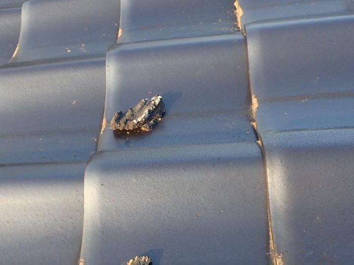 剥がれ落ちた漆喰