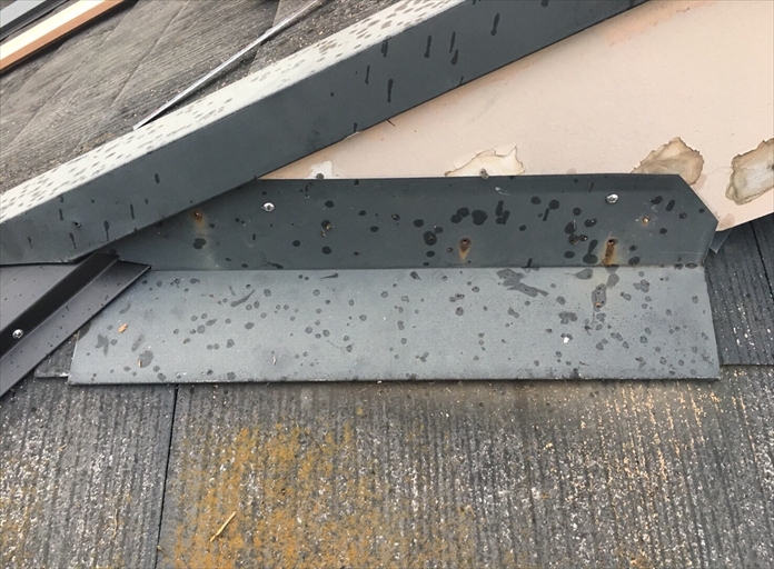 経年劣化した雨押さえ