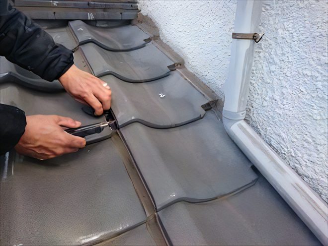 コーキング除去の様子