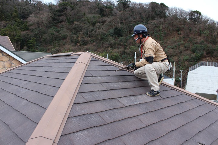プロによる屋根点検