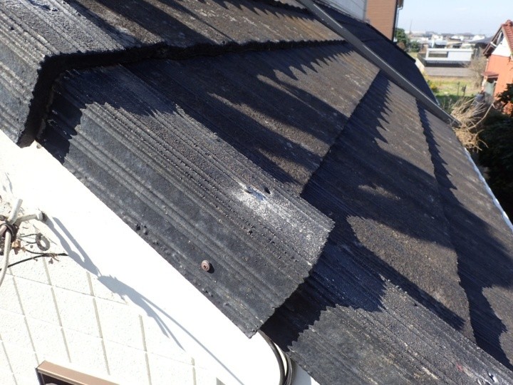 ケラバ瓦の固定した仕上がりを確認