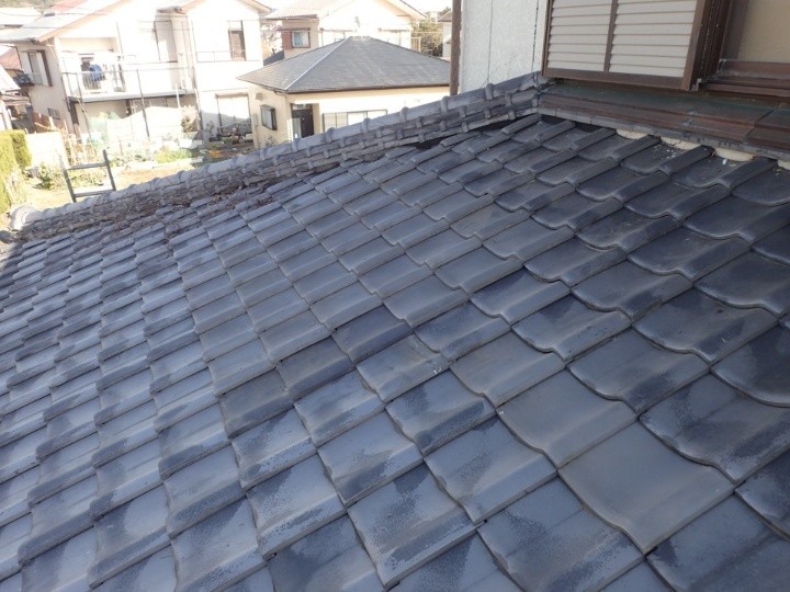 瓦屋根の部分葺き直し工事が完工