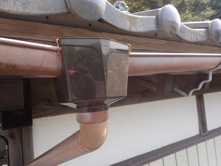 新しい集水マスの取り付け