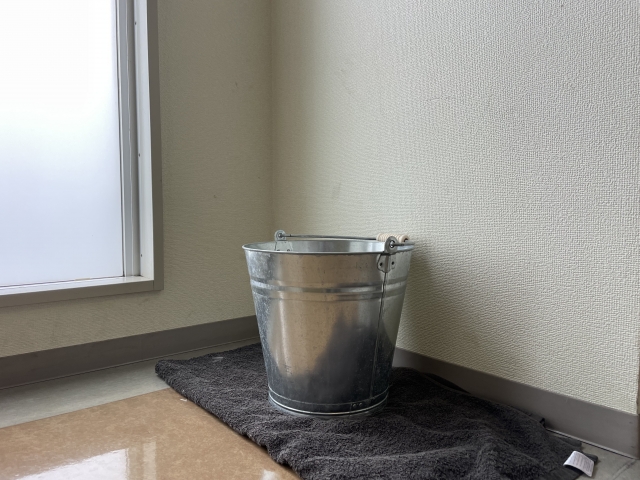 雨漏り 応急処置
