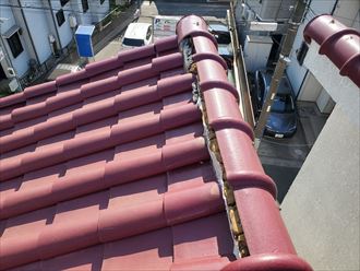 20191108_103307松戸市栄町西_瓦屋根調査 台風の影響により棟瓦がずれてしまいました