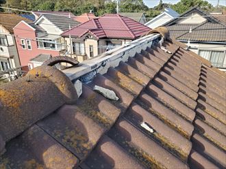 20191118_132037市川市八幡_瓦屋根調査 台風の影響により棟瓦が剥がれて落下