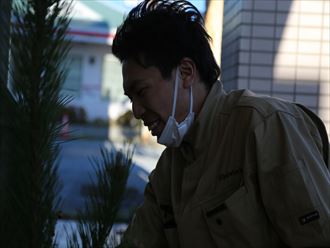 本社の門松作成 仕上げ002_R