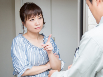 お客様の疑いの目 お客様の疑いの目