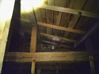 千葉市花見川区 屋根下地の雨染み