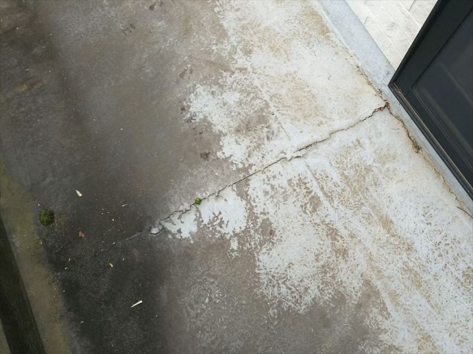 木更津市 防水層のひび割れ