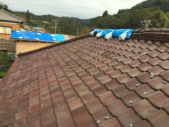 IMG_7466 瓦屋根の調査実施、台風被害
