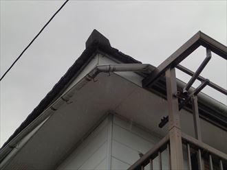 市原市 雨樋の外れ