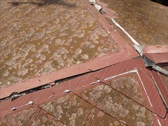 君津市 棟板金の損傷