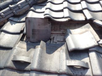 大網白里市上谷新田　瓦の浮きによる屋根の損傷