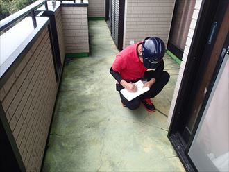木更津市 ベランダ床の採寸