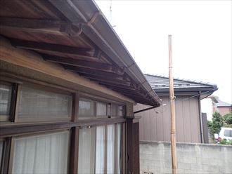 木更津市 雨樋の歪み