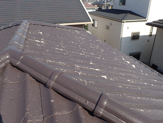 塗膜の剥がれた屋根