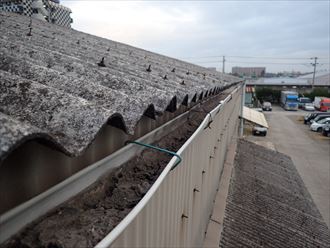 市原市　雨樋の詰まり・歪み