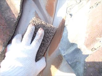 屋根の補修工事 部分葺き直しと谷板金の塗装001_R