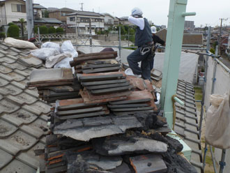 千葉市花見川区　既存瓦撤去