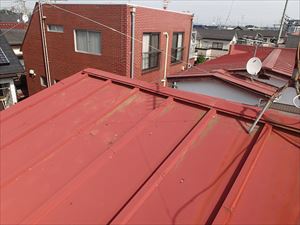 金属屋根材　棟板金飛散　流山市野々下 (1)_R.JPG