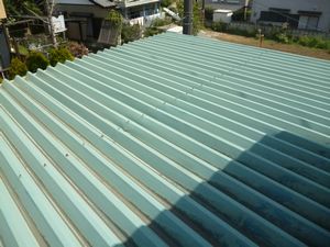 折板屋根の交換工事が着工しました　ルーフ500　袖ヶ浦市南袖 (3).JPG