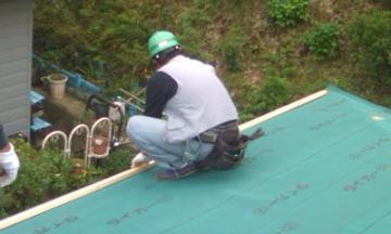 千葉県富里市O様邸 屋根工事 屋根葺き替え 屋根カバー工法工事.jpg