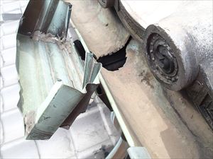千葉市　瓦屋根の点検と銅板雨樋の雪害調査011R.jpg