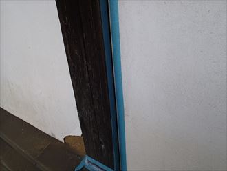 銅板庇からの雨漏り　簡易補修002_R.JPG