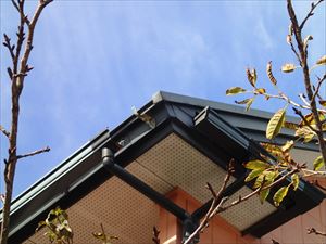 富津市 自然災害による雨どいの被害004R.jpg