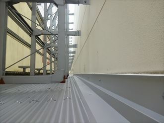 木更津市 遊技場の屋根工事003_R.jpg