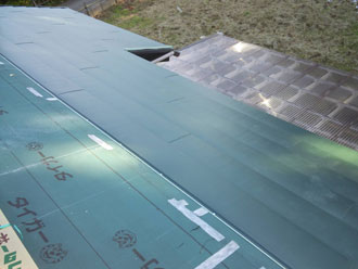 いすみ市　屋根カバー工事　屋根材新設　横暖ルーフきわみ　ガルバリウム鋼板